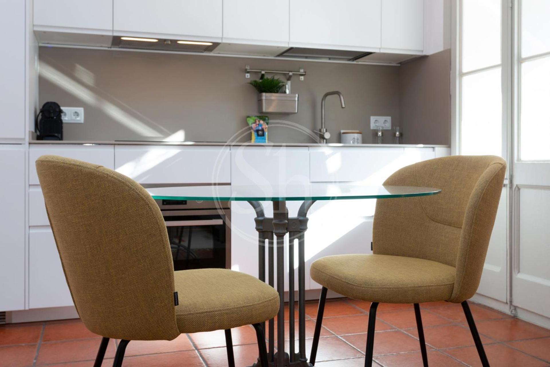 Bonito En L'eixample Apartment